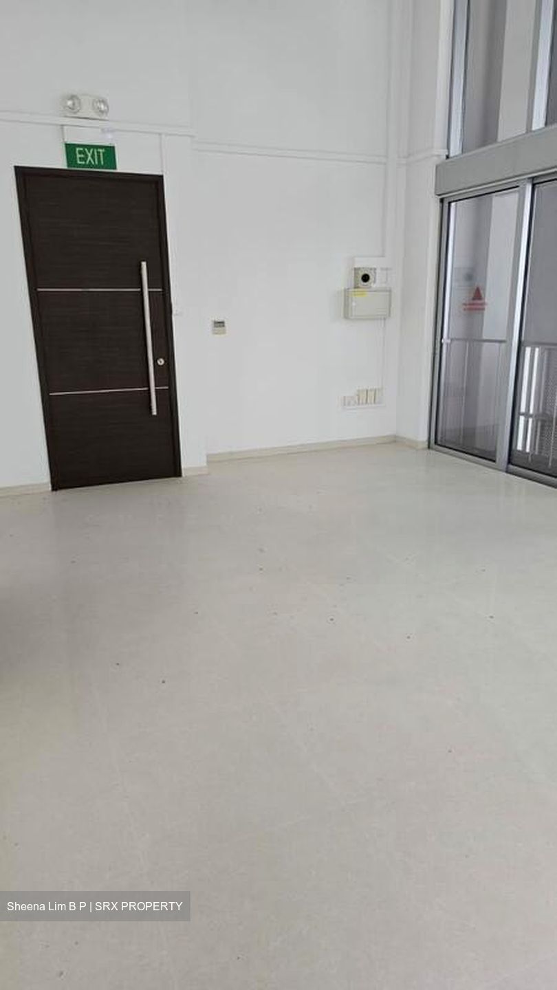 Eon Shenton (D2), Office #498662461